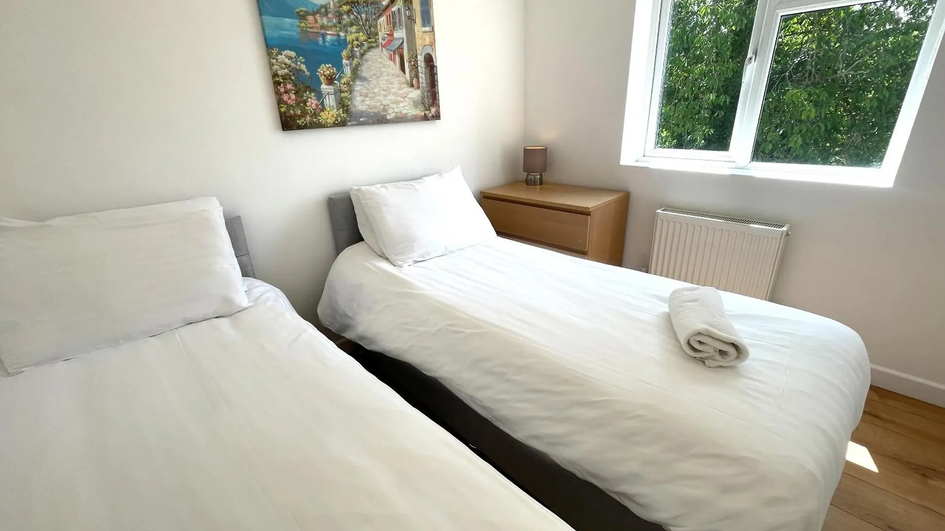 Feriehus Luxury 4 Bed City House - 1 Min From River - Parking - Sleeps 10 Cambridge